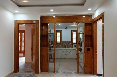 5 BHK Builder Floor in Niti Khand, Ghaziabad for Sale