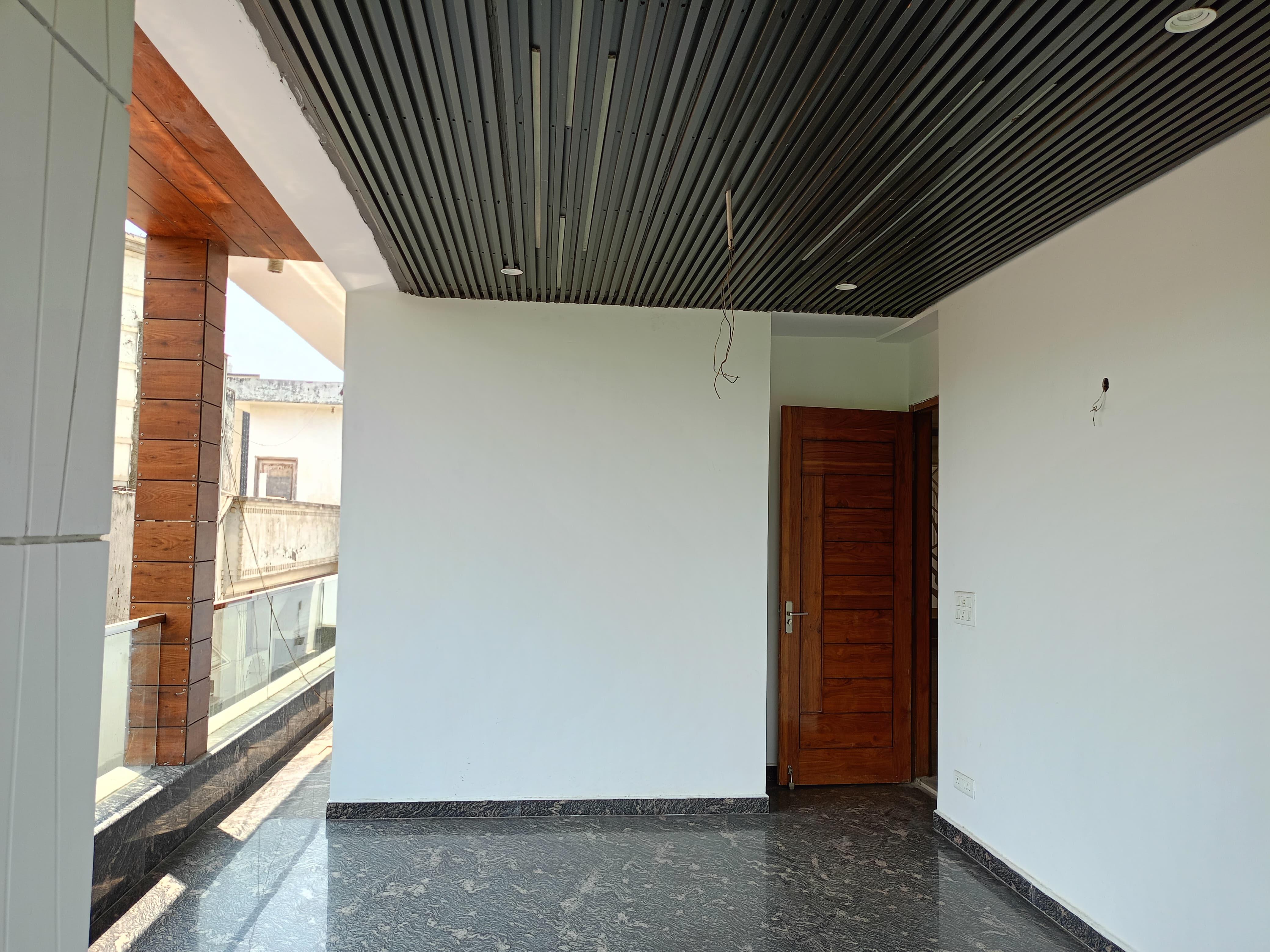 5 BHK Builder Floor in Niti Khand, Ghaziabad for Sale