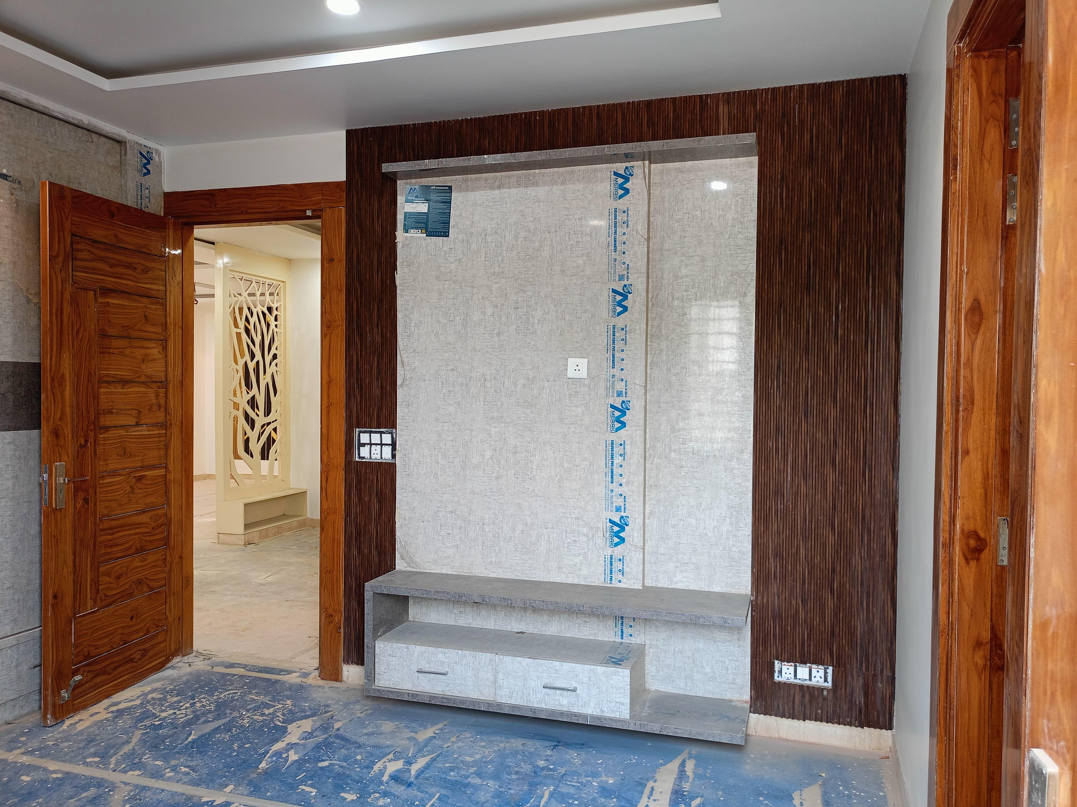 5 BHK Builder Floor in Niti Khand, Ghaziabad for Sale