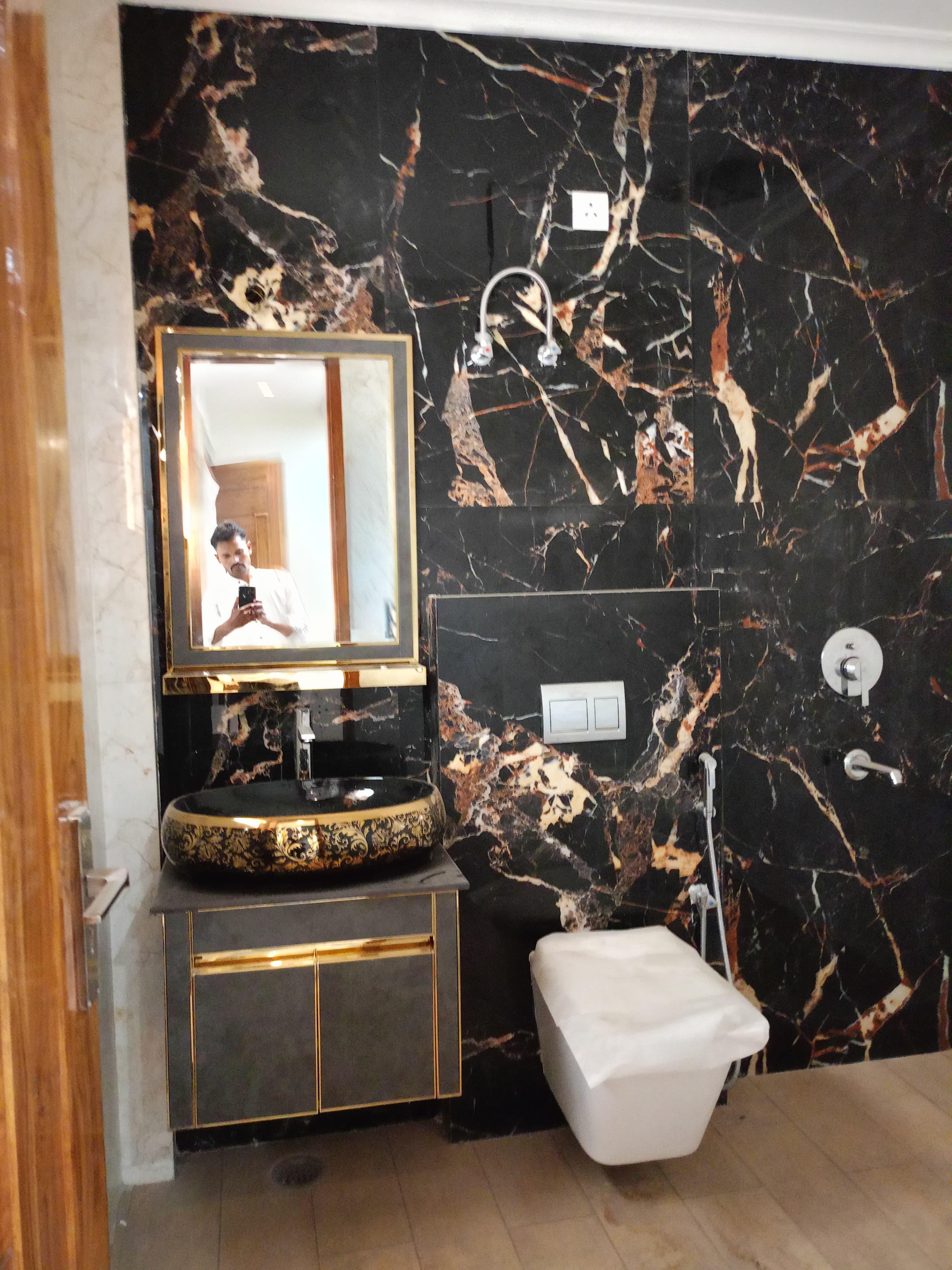 5 BHK Builder Floor in Niti Khand, Ghaziabad for Sale
