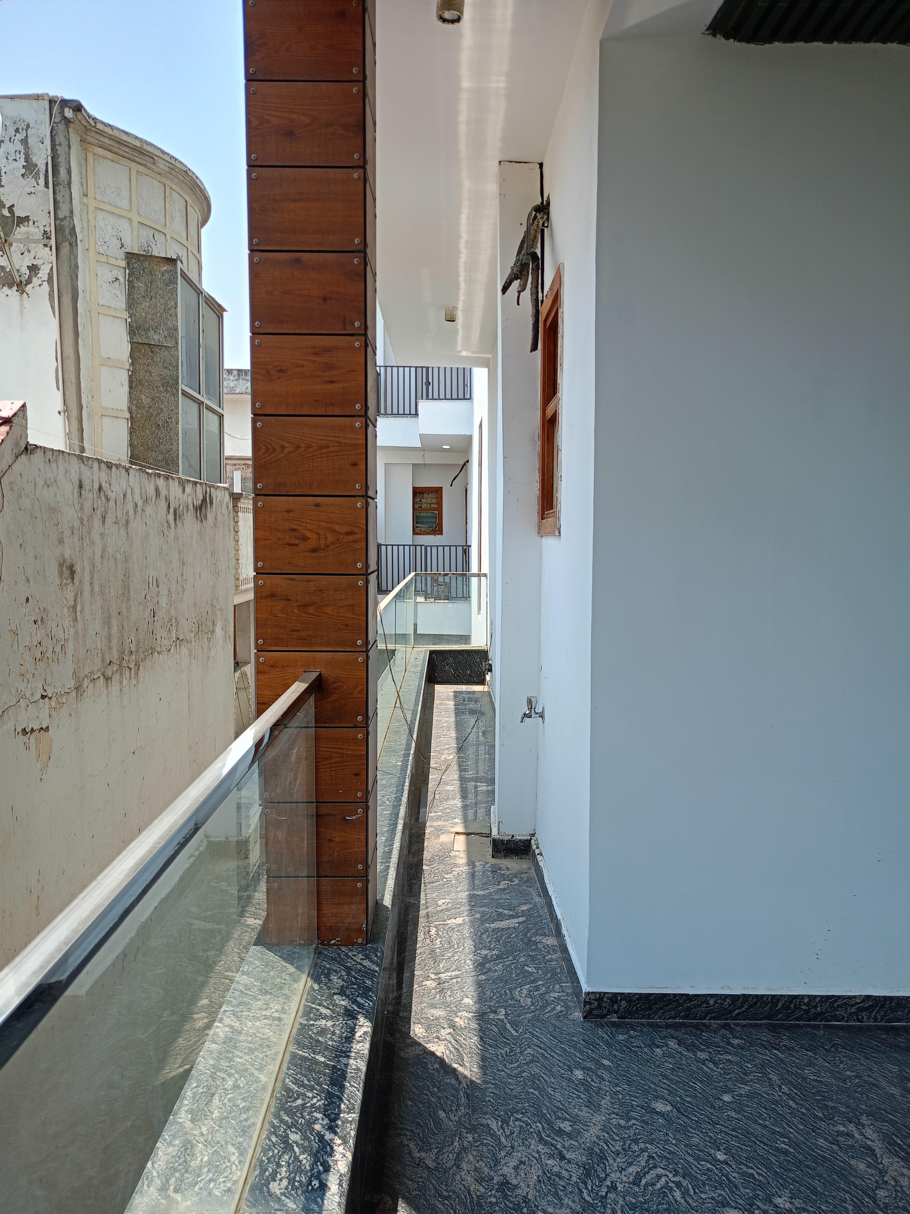 5 BHK Builder Floor in Niti Khand, Ghaziabad for Sale