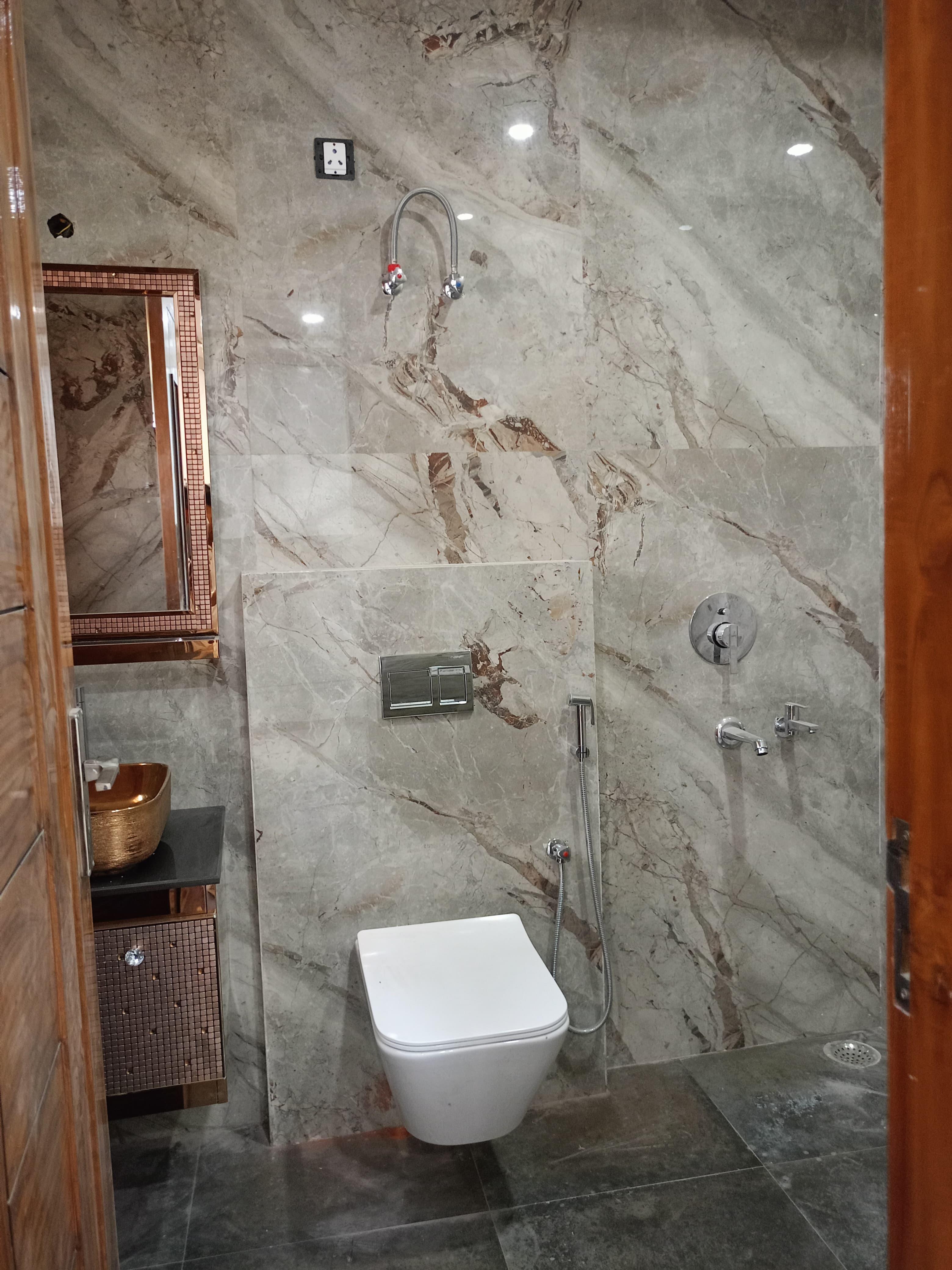 5 BHK Builder Floor in Niti Khand, Ghaziabad for Sale