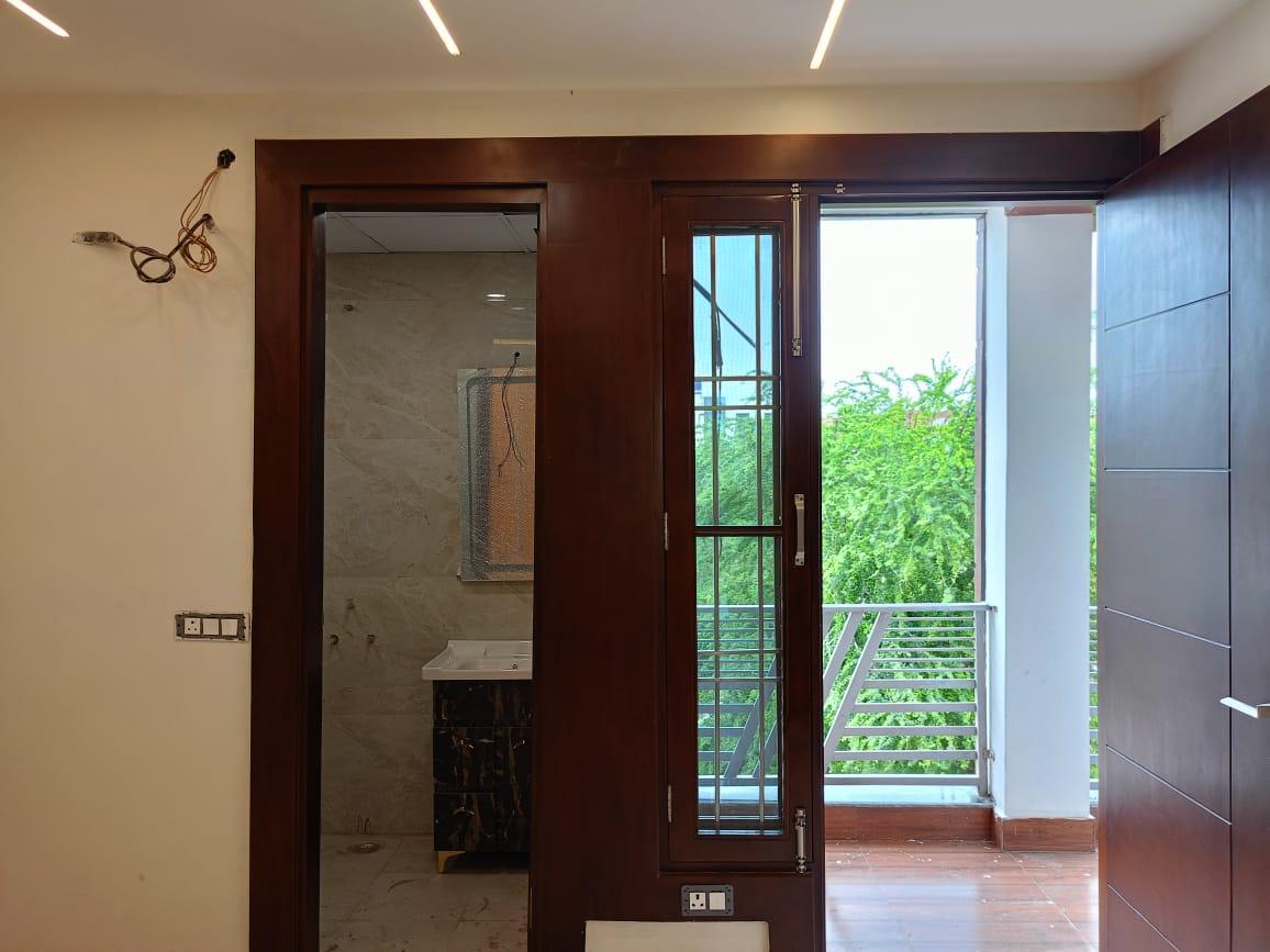 Newly Constructed 4 BHK at Reasonable Price in Indirapuram Ghaziabad