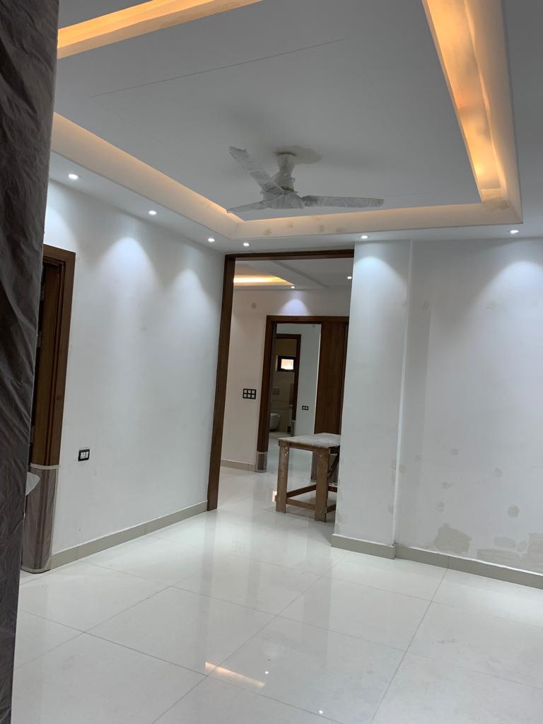3 BHK PROPERTY IN SHAKTI KHAND INDIRAPURAM
