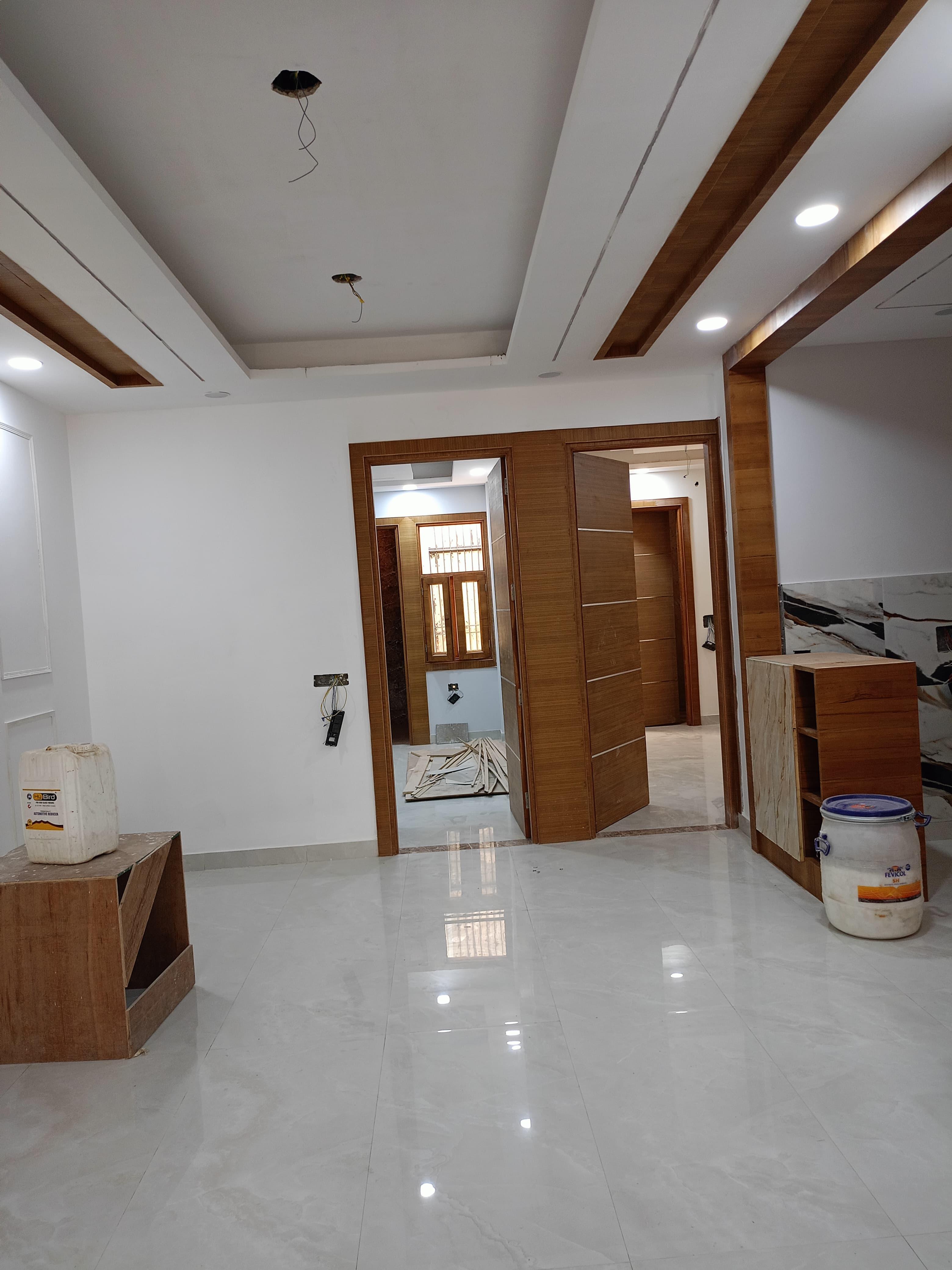 3 BHK Independent Floor in Shakti Khand Indirapuram For Sale
