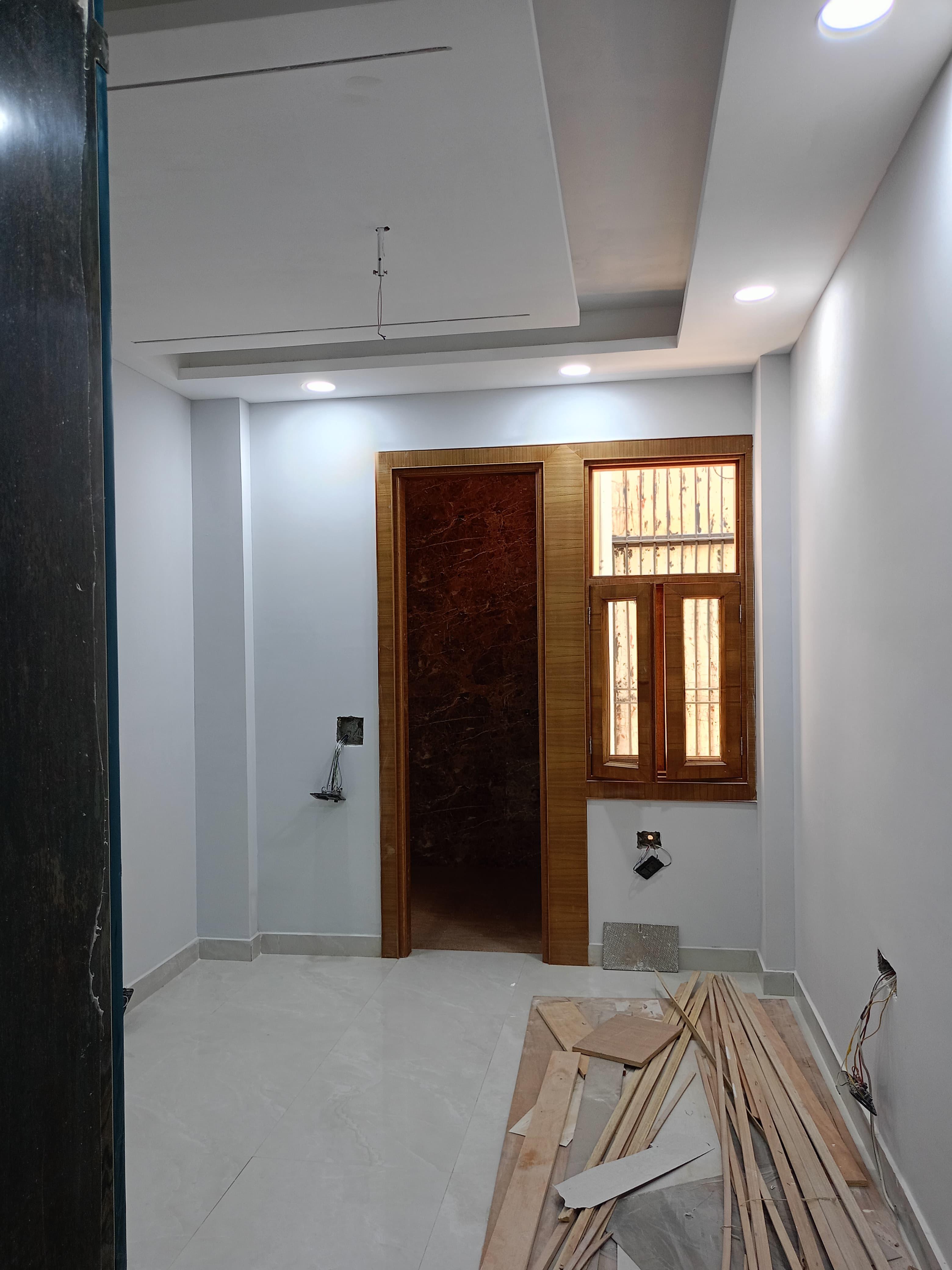 3 BHK Independent Floor in Shakti Khand Indirapuram For Sale