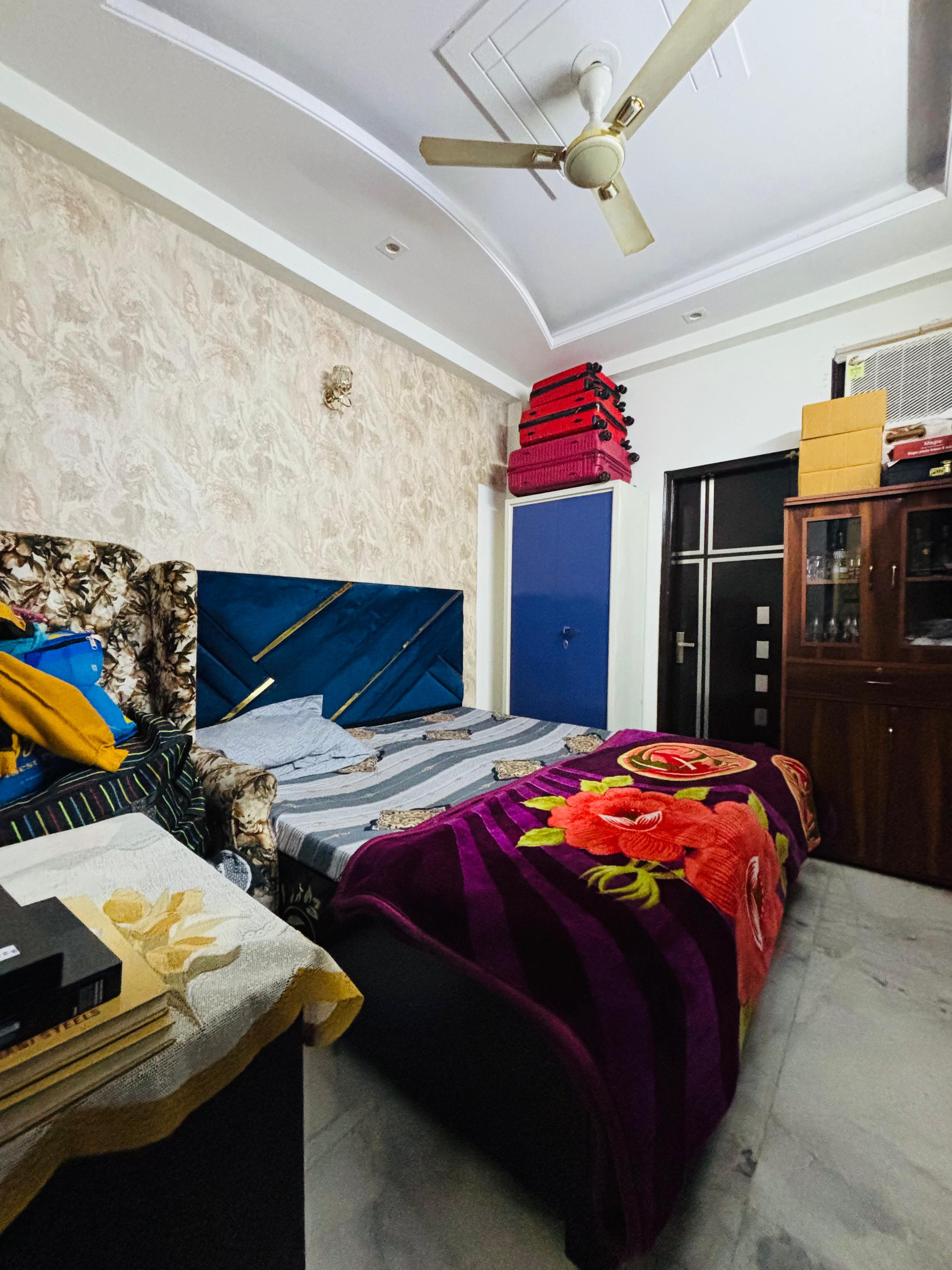 90 Meter 3 BHK Flat For Sale in Shakti Khand 4, Indirapuram